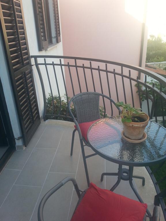 Apartment Bozac روفينج المظهر الخارجي الصورة